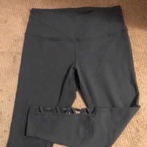 Gray Lattice Detail Zella Legging